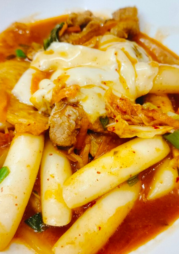 韓式起司泡菜辣炒年糕 的食譜成品照片