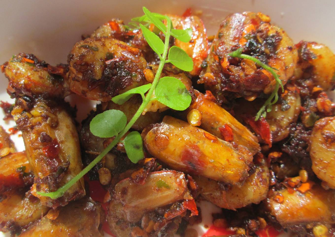 Stir Freid Prawns in Curry Leaves