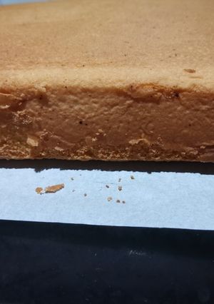Una foto de Bizcochuelo clásico de torta de cumpleaños