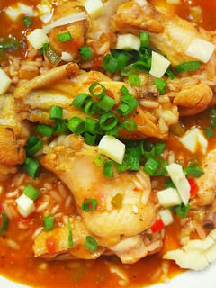 Una foto de Guiso de Alitas y Arroz