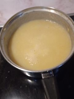 Una foto de Crema de pepino caliente