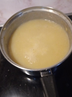Una foto de Crema de pepino caliente