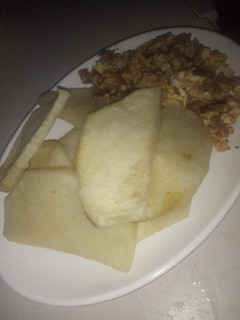 A picture of Fried yam with Egg sauce.