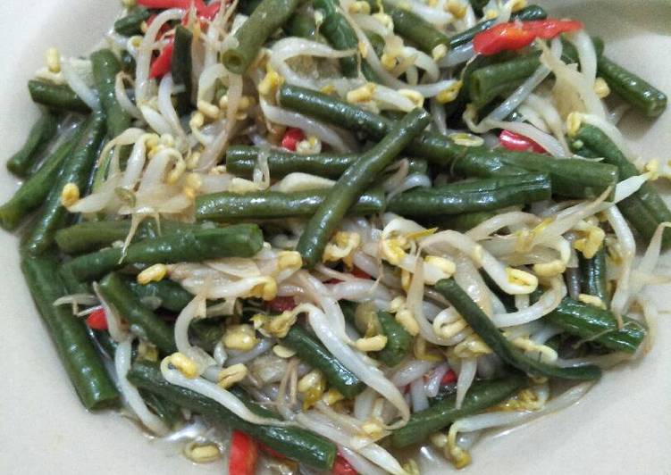 Tumis kacang panjang campur tauge