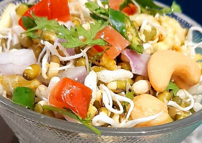 Recipe of Delicious Moong Sprout Healthy Salad