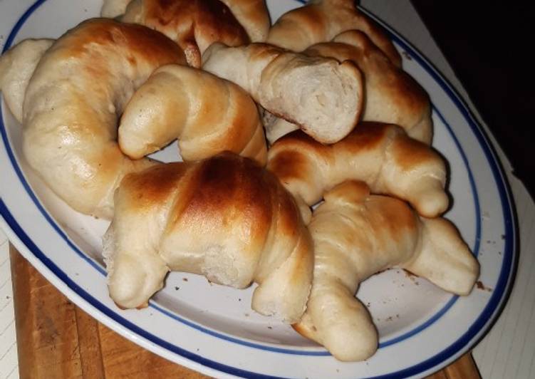 Medialunas veganas súper esponjosas, económicas y húmedas!!🥐