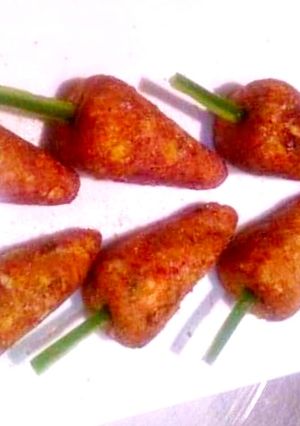A picture of Paneer lolipos.