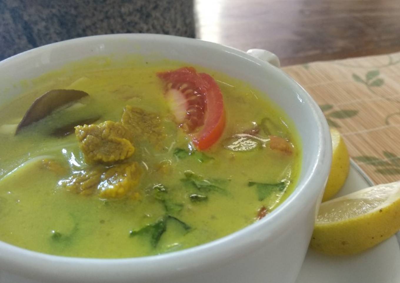 Soto daging santan