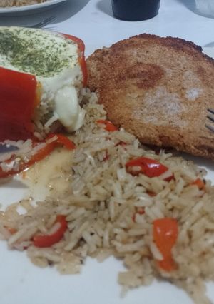 Una foto de Suprema con morrón relleno