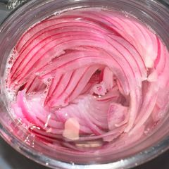 A picture of Pickled Red Onion.