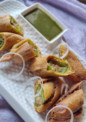 A picture of Bharwan Mirchi Pakora.