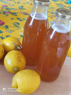A picture of Sciroppo di limoni.
