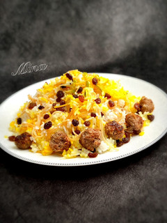عکسی از دستور رشته پلو با گوشت قلقلی