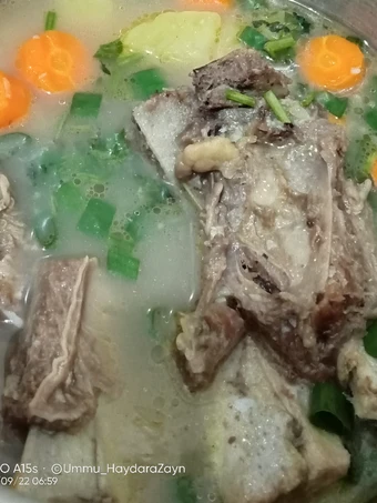 Cara Mudah Menyiapkan Resep Sop Tulang Sapi yang Lezat Sekali Anti Ribet, Lezat