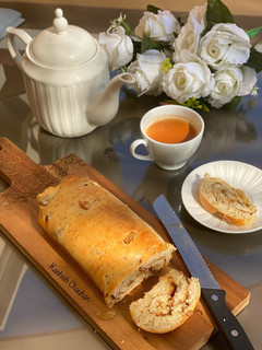A picture of Cinnamon Raisin Bread 🍞.