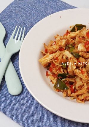 Foto resep Ayam Suwir Pedas Daun Jeruk