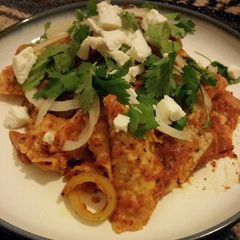 A picture of Chilaquiles.