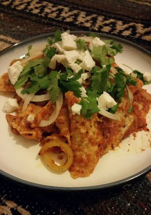 A picture of Chilaquiles.