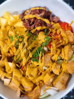 Hình của món Salad trái cây, ba rọi xông khói + mustard vàng.