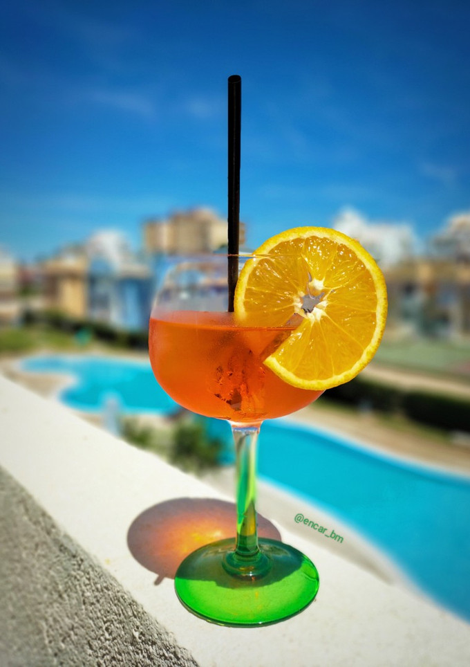 Una foto de Aperol spritz