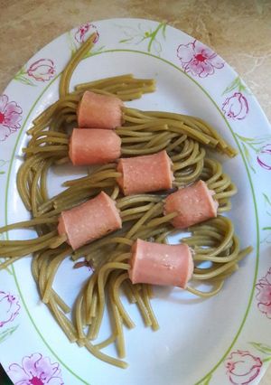 Una foto de Salchichas con fideos(especial para niños)