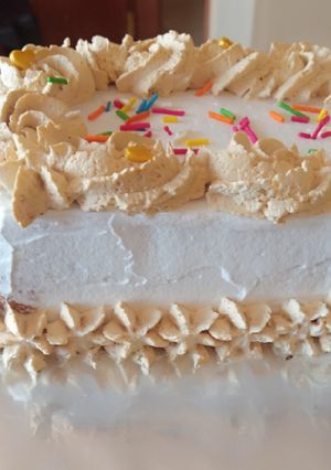 A picture of Vanilla cake.