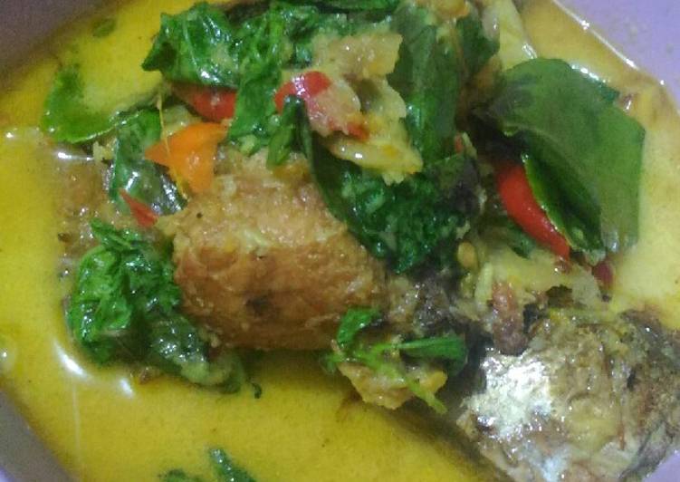 Easiest Way to Make Appetizing 1. Mangut Ikan Asap