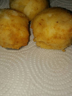 Una foto de Bombas de papa rellenas