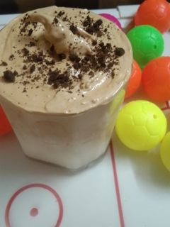 डालगोना ओरियो कॉफी (Dalgona oreo coffee recipe in hindi) रेसिपी मुख्य फोटो