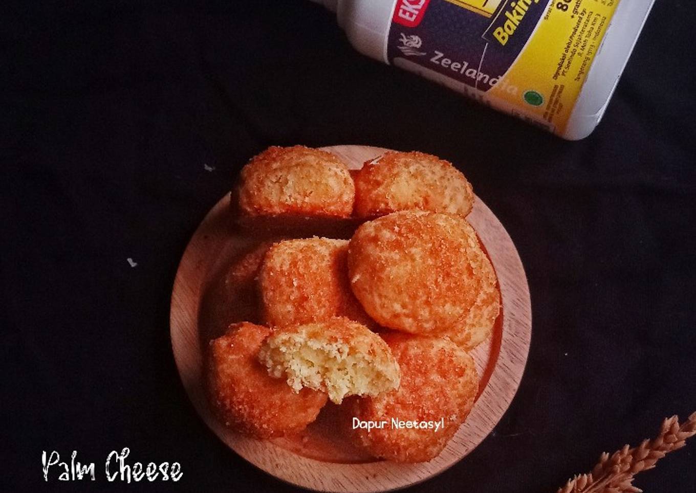 Palm Cheese Cookies