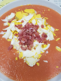 Una foto de Salmorejo saludable sin gluten