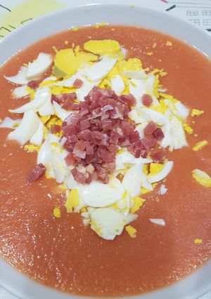 Una foto de Salmorejo saludable sin gluten