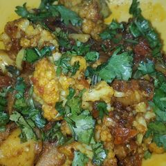 A picture of Cauliflower dry bhaji.