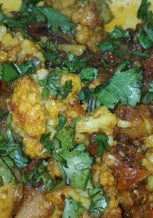 A picture of Cauliflower dry bhaji.