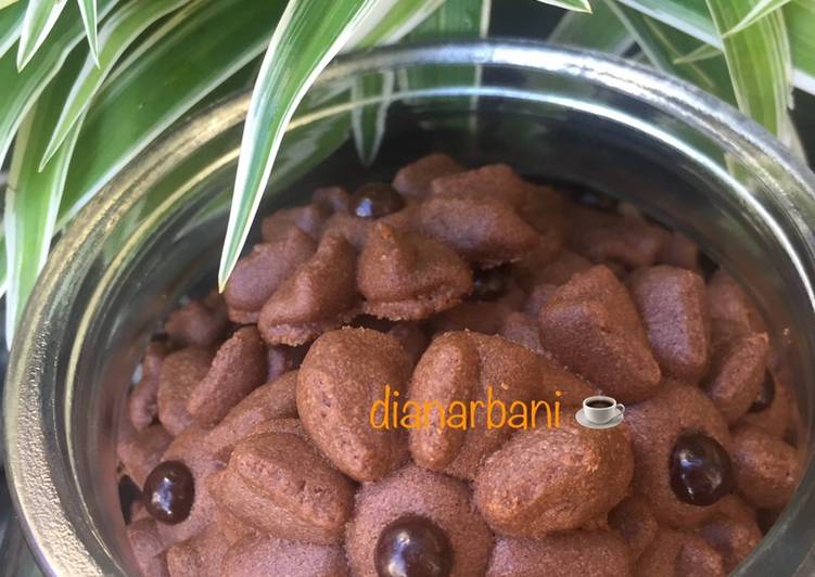 Kue Semprit Coklat bentuk Bunga🌼