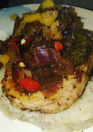 A picture of Low Calorie Pork Chop peppers & potatoes.