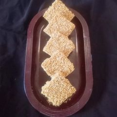 A picture of Puffed Rajgira Brittle.