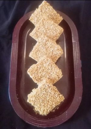 A picture of Puffed Rajgira Brittle.