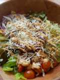 Ensalada de hamburguesa deconstruida