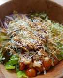 Ensalada de hamburguesa deconstruida