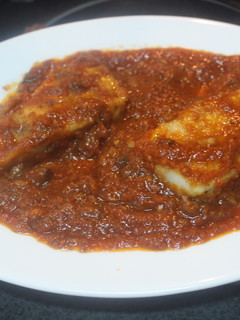 Una foto de Merluza con tomate