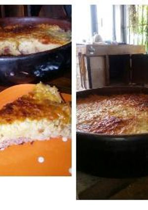 Una foto de Pastel de plátano y chorizo en cazuela de barro