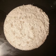 A picture of Shelley's snowball cake.
