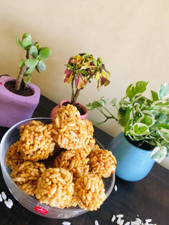 મમરા લાડુ (Mamara Ladoo Recipe In Gujarati) રેસીપી મુખ્ય ફોટો