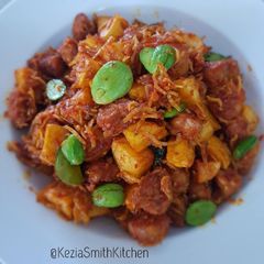 A picture of Sambalado Tempe Kentang Teri Pete.