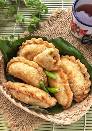 Foto resep Pastel goreng, awet crunchynya