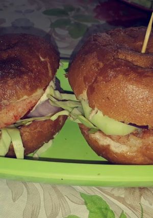 A picture of Vegetable burger.