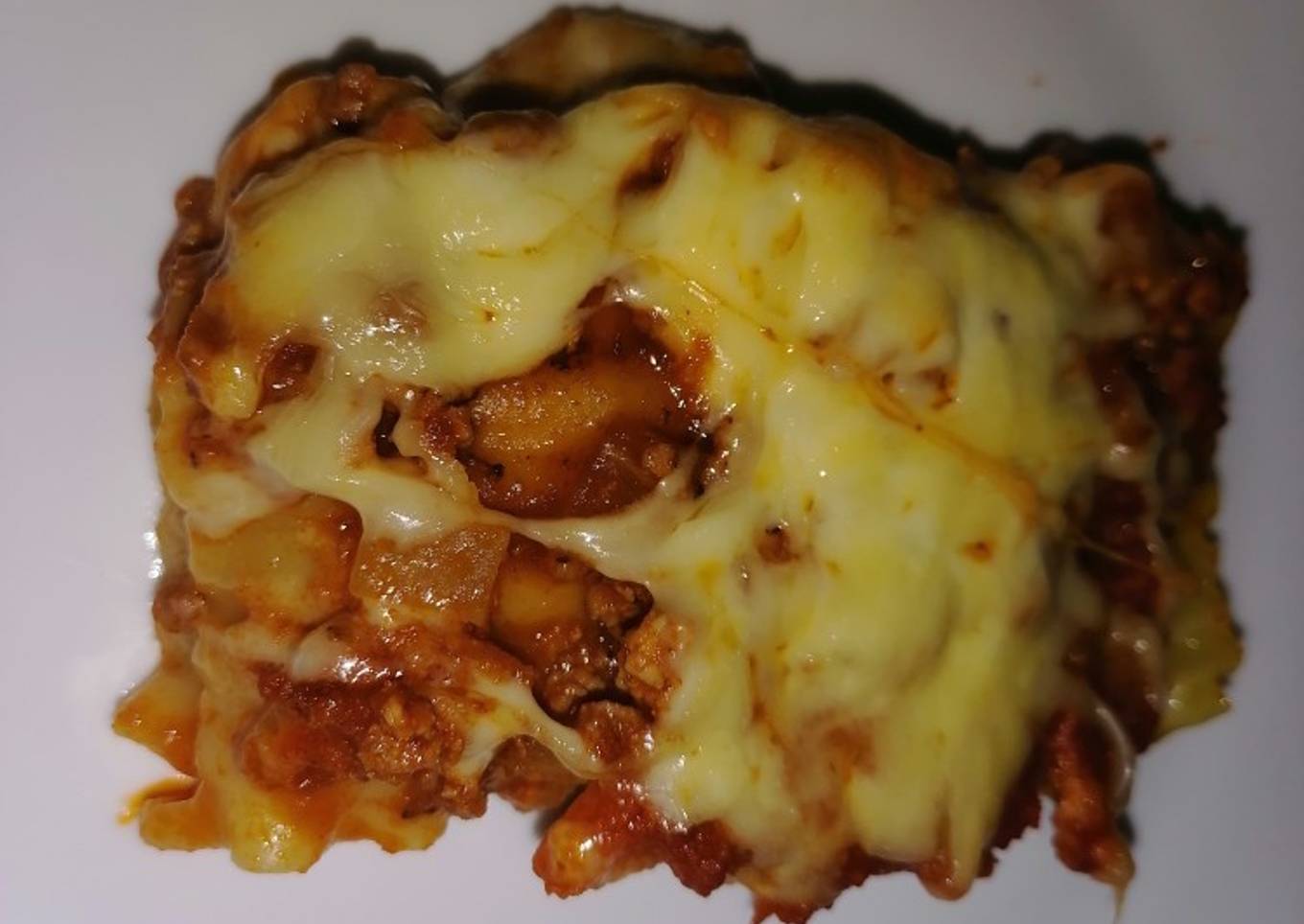Lasaña con salsa bechamel joestar