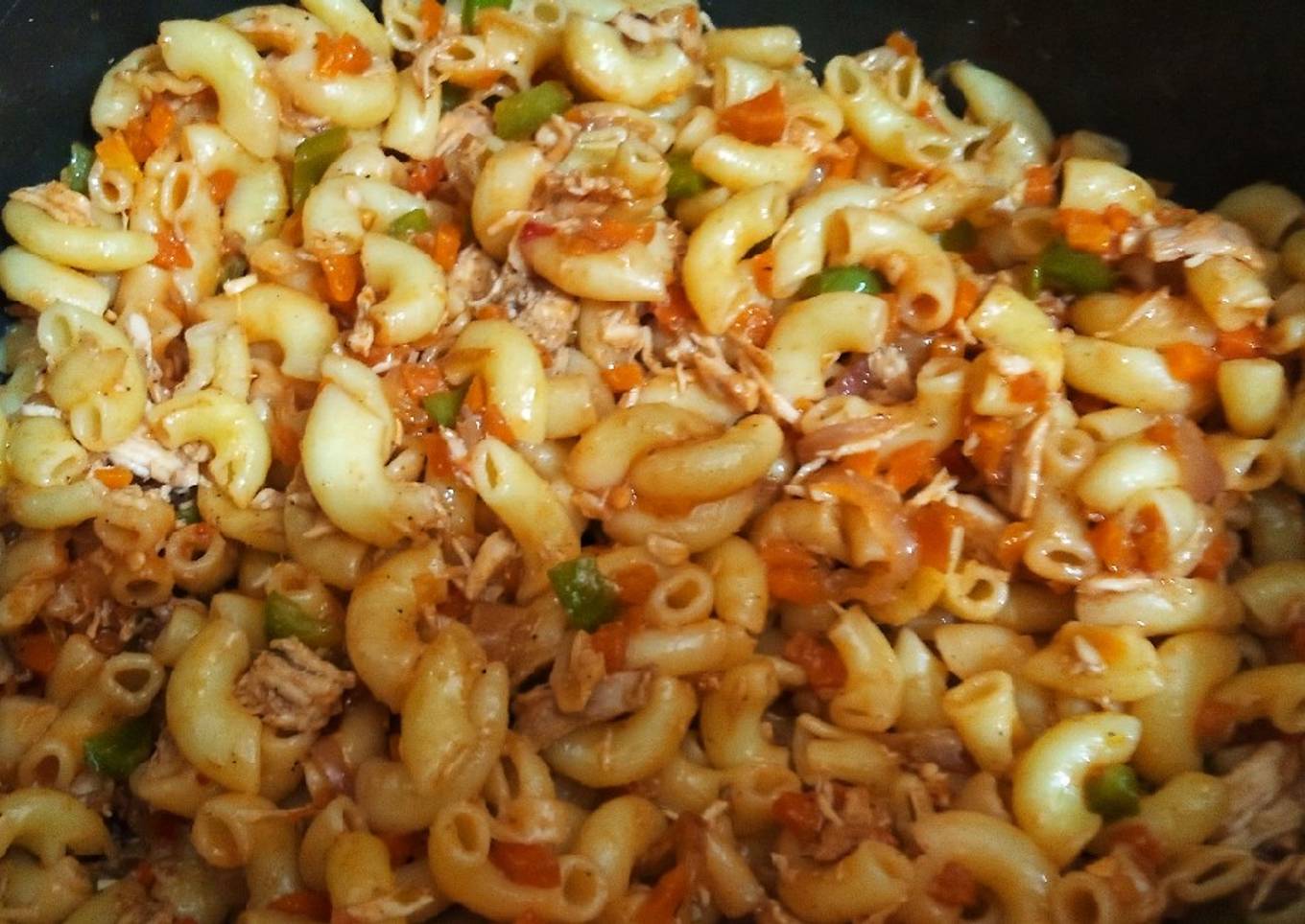 Chicken vegetables macroni