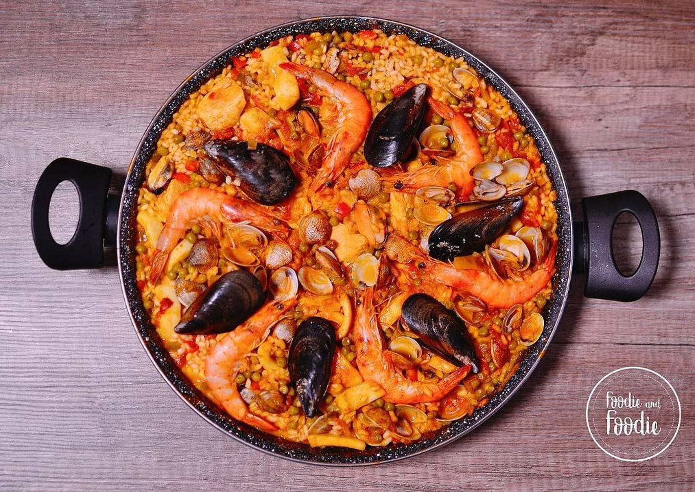 Paella mixta